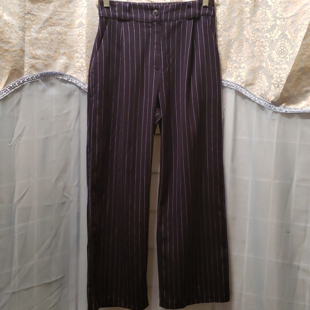 WINSOME BLK/WHT PINSTRIPE WIDE LEG PANTS SZ S